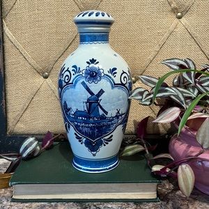 BOLS Delft Blue liquor jug